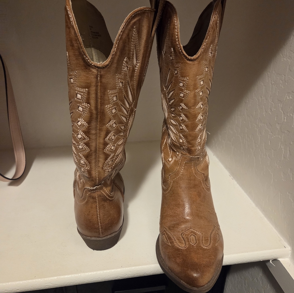 Coconuts For Altar'd State Banderas Pink/Tan Boots 6.5 Womens